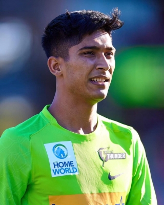  Pakistan Pacer Hasnain Set To Undergo Test On His Bowling Action #pakistan #pacer-TeluguStop.com