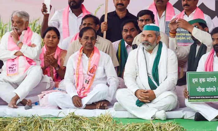 Telugu Bandi Sanjay, Bjp, Congress, Delhi, Farmers, Yasangi Paddy-Political
