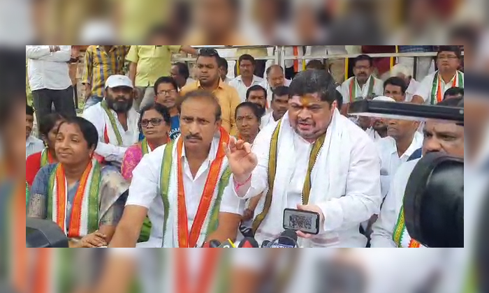 Telugu Bandi Sanjay, Bjp, Congress, Delhi, Farmers, Yasangi Paddy-Political Telugu Bandi Sanjay, Bjp, Congress, Delhi, Farmers, Yasangi Paddy-Political