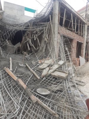  1 Dead In Building Collapse In Delhis Mundka-Crime News English-Telugu Tollywood Photo Image-TeluguStop.com