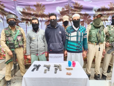  3 Let Militants, Associate Arrested For J&k Sarpanch's Murder-TeluguStop.com