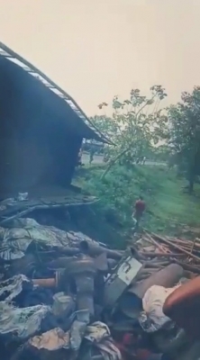  8 Labourers Killed After Truck Overturns In Bihar's Purnea-TeluguStop.com