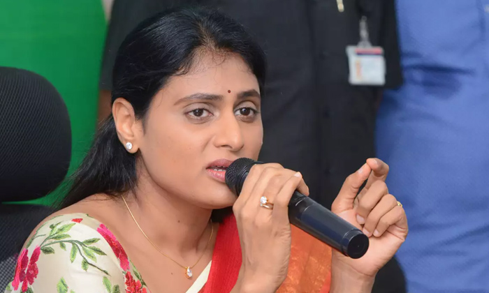  YS Sharmila Sensational Comments On Opposition Parties,BJP,Telangana,TRS,CM KCR,YS Sharmila, Revanth Reddy,Telangana Politics, Congress-విపక్షాలపై వైఎస్ షర్మిల విమర్శల బాణాలు.. ప్రజలు పట్టించుకుంటారా-,Top Story-Telugu Tollywood Photo Image-TeluguStop.com