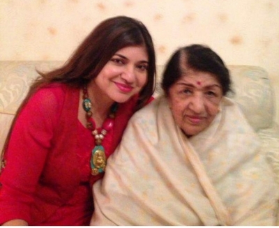  Alka Yagnik Reveals Madhubala Insisted On Contracts That Only Lata Would Sing Her Songs-Bollywood-Telugu Tollywood Photo Image-TeluguStop.com