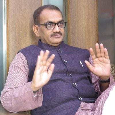  Gujarat Congress Spokesman Takes A Jibe At Hardik Patel-TeluguStop.com