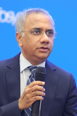  Infosys Reappoints Salil Parekh As Ceo And Md-TeluguStop.com