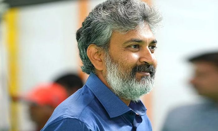 Chiranjeevi, Rajamouli, Fans Angry, Ntr, Fans, Nandmuri Fans, Netizens, Ram Charan, Senior Ntr, Srntr-Movie Chiranjeevi, Rajamouli, Fans Angry, Ntr, Fans, Nandmuri Fans, Netizens, Ram Charan, Senior Ntr, Srntr-Movie