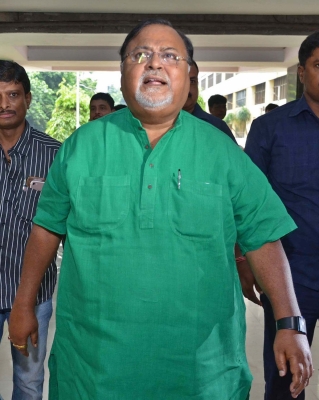  Partha Chatterjee Approaches Sc, Matter Might Be Heard On Friday-TeluguStop.com