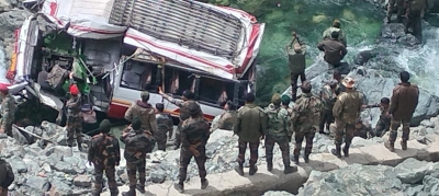  President, Pm Condole Loss Of Lives Of Soldiers In Accident-TeluguStop.com