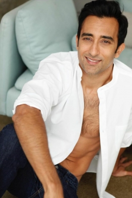  Rahul Khanna: People Believe Acting Is All About Lying Convincingly-TeluguStop.com