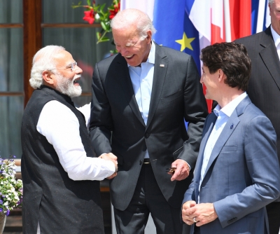  Biden's Historic Stepping Out To Greet Modi In G7 Summit Calculated Step, Goes Viral-TeluguStop.com