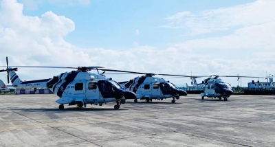 Coast Guard Inducts Alh Squadron For Enhanced Surveillance In Guj-TeluguStop.com