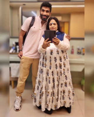  New Skipper Bumrah Receives Captaincy 'tips And Tricks' From Her 'excited' Mother-TeluguStop.com