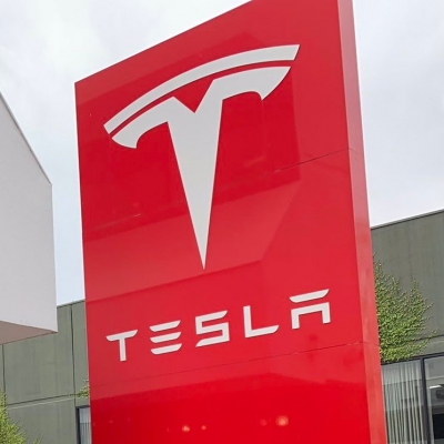  Tesla Workers Find Lack Of Seats, Crappy Wi-fi As They Return To Office: Report-TeluguStop.com
