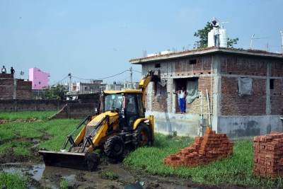  Hc Tells Admin To Stop Demolitions In Two Patna Areas For Now-TeluguStop.com
