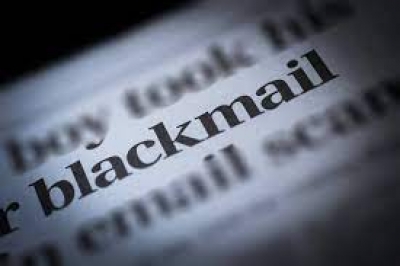  Pak-based Hurriyat Leader Hamid Lone Caught Blackmailing Woman-TeluguStop.com
