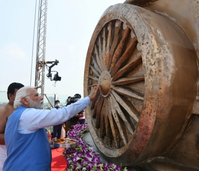 PM unveils National Emblem cast on roof of new Parliament building