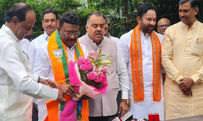 Telugu Congress, Dasoju Sravan, Komatirajagopal, Ktr, Munugodu Bipole, Telangana-Latest News - Telugu Telugu Congress, Dasoju Sravan, Komatirajagopal, Ktr, Munugodu Bipole, Telangana-Latest News - Telugu