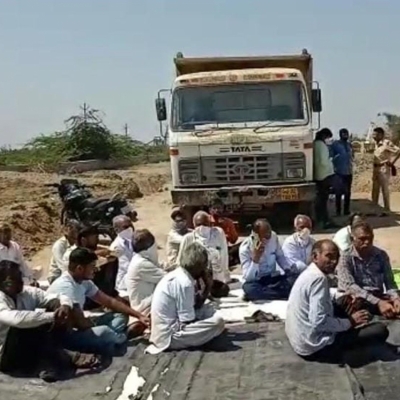  Gujarat Cong Mla Invites Pm To Somnath With Request To Travel By Road-TeluguStop.com