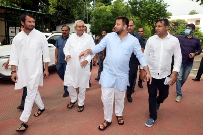  Lalu Prasad's Both Sons Set To Return As Bihar Ministers-TeluguStop.com