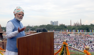  Pm Modi Hits Out At 'parivaarwaad, Bhai-bhatijawad' In I-day Speech-TeluguStop.com