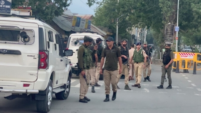  Police Constable Injured In Srinagar Encounter, Succumbs-TeluguStop.com