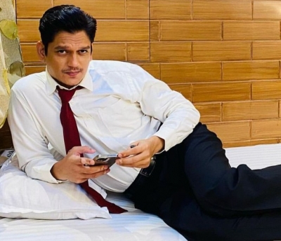  Vijay Varma's Mother Is Worried That No One Will Marry Her Son After 'darlings'-TeluguStop.com