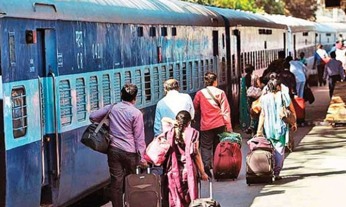  Good News For Sbi Customers Those Charges Are Not Applicable If Railway Tickets-TeluguStop.com