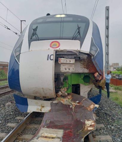  Vande Bharat Express Train Accident..-TeluguStop.com