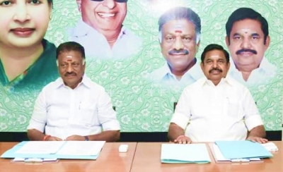  Top Bjp Leaders Call For Truce Between Ops And Eps In Aiadmk-TeluguStop.com
