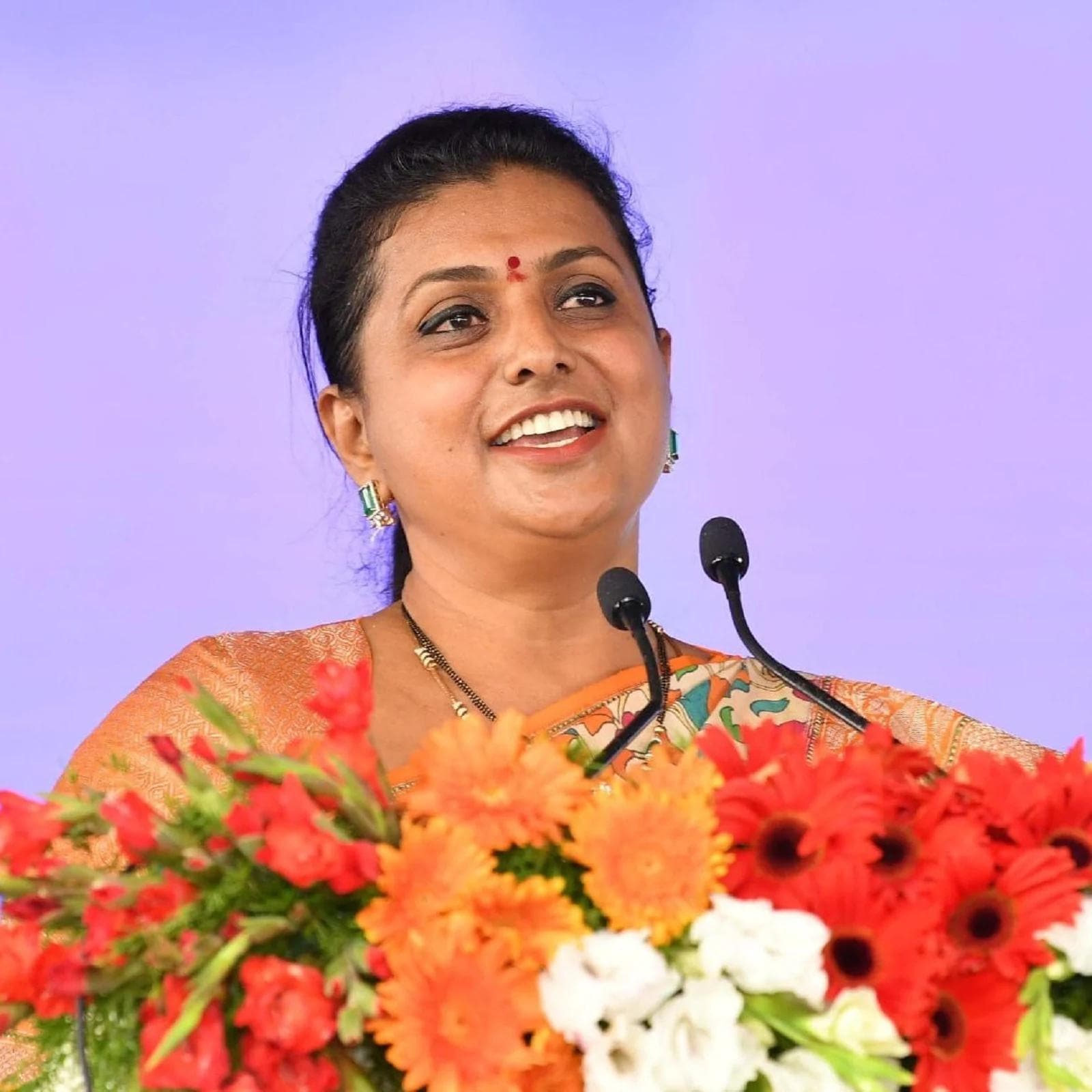  Minister Roja's Sensational Comments-TeluguStop.com