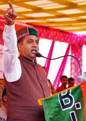  Sensing Neck-and-neck Contest In Himachal, Bjp, Congress Holding Parleys With Re-TeluguStop.com